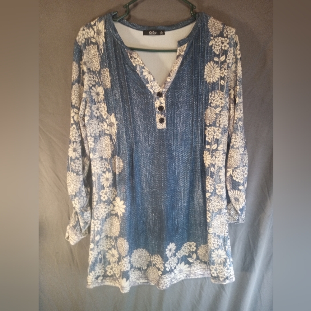 Lily By Firniana Ice Blue Floral Print Top